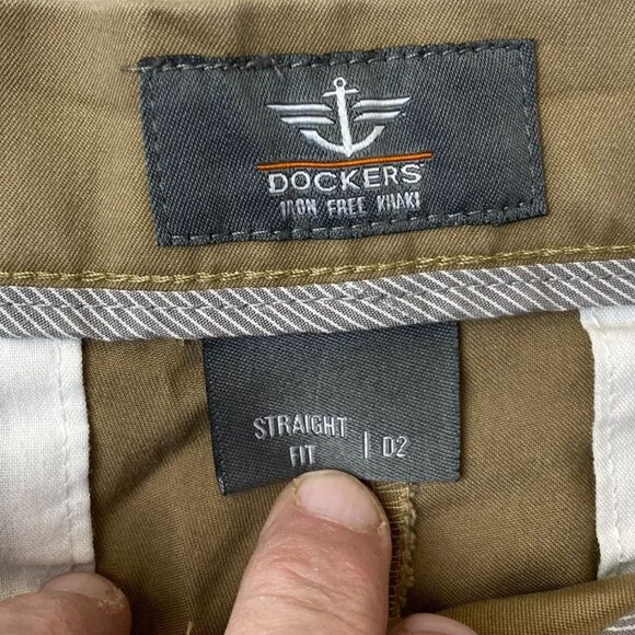 Dockers Mens Pants 32x32 Straight Fit D2 Khaki Straight Leg Flat Front Workwear - Picture 2 of 10